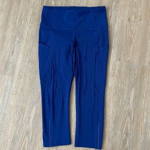 Lululemon Fast and Free High Rise Cropped Leggings- Size 6. Royal Blue.